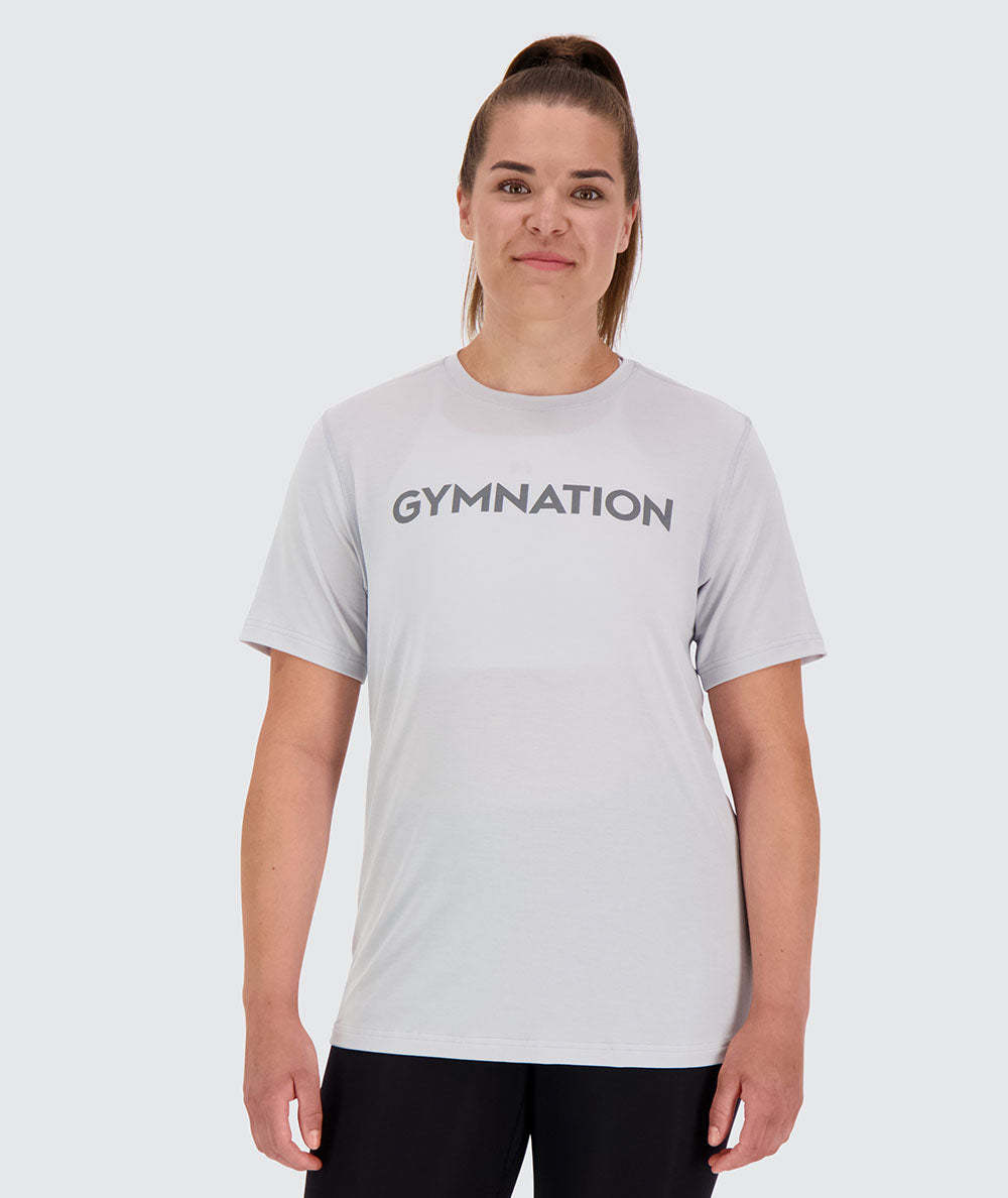 Women's sustainable and comfortable t-shirt for crossfit, Model 174 cm / Size L#color_cool-grey